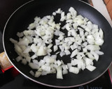Foto del paso 1 de la receta: Setas con pasta y jamón al Curry🍄