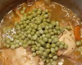 Foto del paso 4 de la receta: Pollo Arvejado con Puré al Orégano