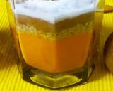 A picture of step 4 of Layered Smoothie.