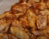 Ragacsos csirkeszárnyak recept fázis 5 fotója