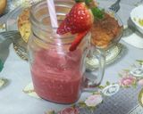 صورة لخطوة 3 من وصفة عصير الفراولة 🍓🍓🍷🍷 الطبيعي والصحي