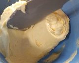 Foto langkah ke 5 dari resep French Apple Cupcake.