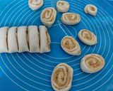 A picture of step 4 of Peanut Butter Stuffed Roll.