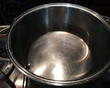 Foto del paso 1 de la receta Tallarines con alcachofas y huevos