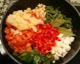 Foto del paso 1 de la receta Fideos gordos con pollo, higaditos y espárragos verdes