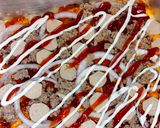 Foto langkah ke 8 dari resep Beef Pizza Kotak Homemade.