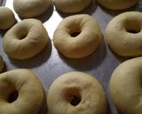 Foto langkah ke 5 dari resep Donat Menul dan Sexy.