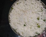 A picture of step 5 of Mutter paneer, paratha with zeera rice and dalfry.