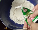 Foto langkah ke 2 dari resep Wadai Roti Pisang Topping Suka Suka.