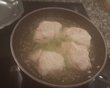 Foto del paso 3 de la receta: Rape en salsa de gambones