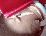 Foto langkah ke 3 dari resep Brownies Kukus Double Layer.