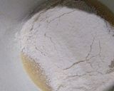 Foto langkah ke 3 dari resep Bolu pisang no oven no mixer.