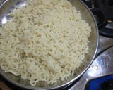 A picture of step 2 of Chocolate Maggi.