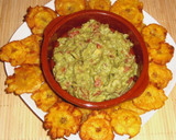 Foto del paso 7 de la receta: Tostones y chips de plátano verde