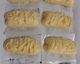 Foto langkah ke 5 dari resep Cheesy mini bread sticks.