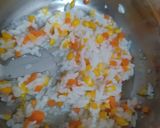 Foto langkah ke 1 dari resep MPASI 9M+ Omelet nasi sayur.
