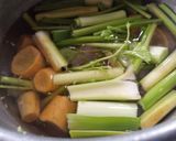 A picture of step 1 of Chicken broth soup.