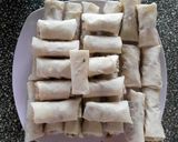 Hình bước làm 3 của món Chả giò khoai môn tôm thịt