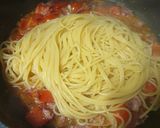 Pas rețetă Spaghette cu bacon și roșii 2 fotografie