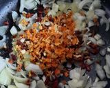 Foto del paso 3 de la receta: Lentejas con salchichas de viena