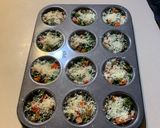 A picture of step 5 of Omelette Muffins.