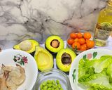 Foto langkah ke 1 dari resep Avocado prawns salad🥑 🥬.