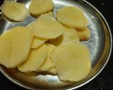 A picture of step 2 of Aloo sandwich pakoda.