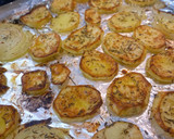 Foto del paso 4 de la receta: Pargo Rosado con guarnición de patatas y cebollas horneadas