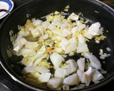 Foto del paso 4 de la receta: Patatas con bacalao y arroz