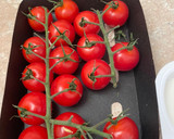 Foto del paso 2 de la receta: Calabacines rellenos de tomatitos y queso fresco