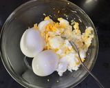 Foto langkah ke 2 dari resep Tamago Sando / Sandwich telur.