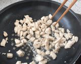 Hình bước làm 3 của món Salad ức gà (eat clean)