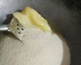 A picture of step 3 of Suji halwa.