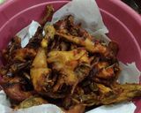 Foto langkah ke 3 dari resep Ayam goreng bumbu kuning.