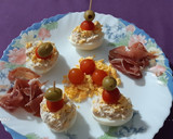 Foto del paso 5 de la receta: Huevos rellenos de queso crema con atún y anchoas