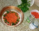 Foto del paso 4 de la receta: Pizza individual de perejil y zanahoria 🍕☘️🥕
