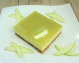 Foto del paso 4 de la receta: Cheesecake cubierto de gelatina de manzana verde