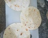 A picture of step 1 of Tortilla quesadillas.