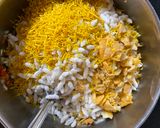 A picture of step 3 of Bhel puri.