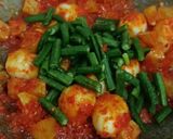Foto langkah ke 4 dari resep Sambal goreng kentang telur.