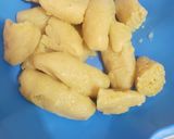 Foto del paso 5 de la receta: Bollos de 🌽con patas de 🐣.