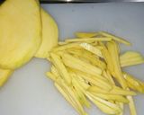Foto langkah ke 2 dari resep Sambal mangga setengah matang.