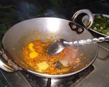 A picture of step 2 of Dahi bhindi(curd okra).