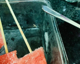 Foto del paso 3 de la receta: Piruleta de sandía helada