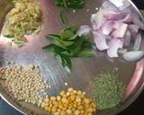 A picture of step 2 of Tomato rice.