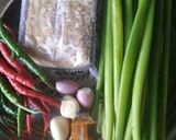 Foto langkah ke 1 dari resep Oseng témpé semangit bunga bawang.