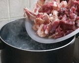 Foto langkah ke 1 dari resep Asem Asem Daging.