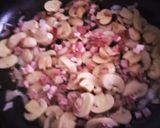 A picture of step 3 of Tortellini with Mushrooms, Prosciutto, and Black Brogiotti Figs.