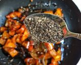 Foto langkah ke 4 dari resep Daging Sapi Lada Hitam (Black Pepper Beef).