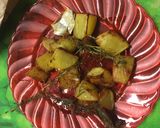 Foto del passaggio 2 della ricetta Mezzo pollo al forno con patate